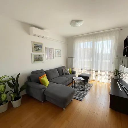 Lipa Apartman