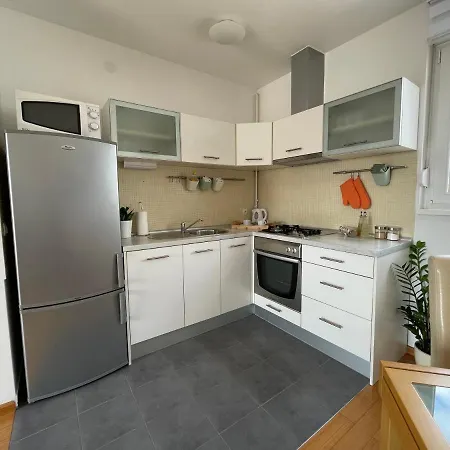 Apartman Lipa *